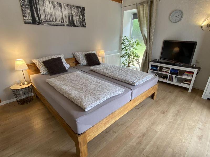 Grosses Doppelzimmer Mit Eigenem Bad Und Kuehlschrank, Frisch Saniert Friedrichskoog Exterior foto